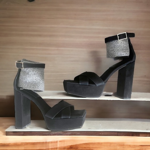 Good American Suede Platform Ankle Strap Sandals Size 11.5 NEW in Box w/Dust Bag - Picture 2 of 12